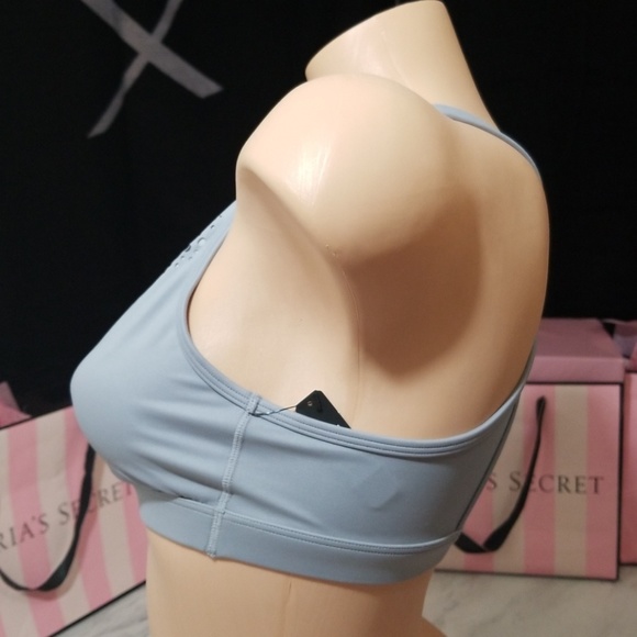 NWT!  VICTORIA'S SECRET SPORTS BRA - Picture 3 of 4